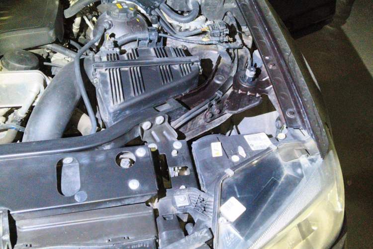 Used BMW X3 2014 xDrive20i Leading Model Engine Bay Left