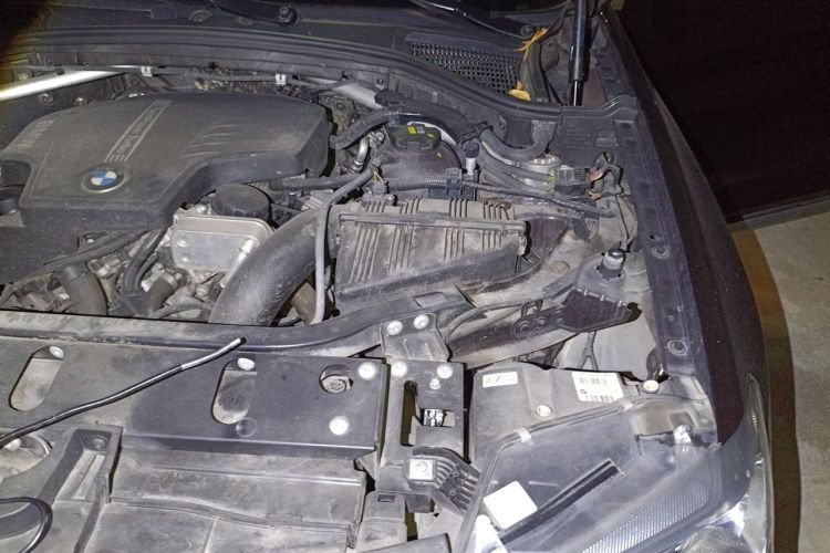 Used BMW X3 2014 xDrive20i X Design Package Engine Bay Left