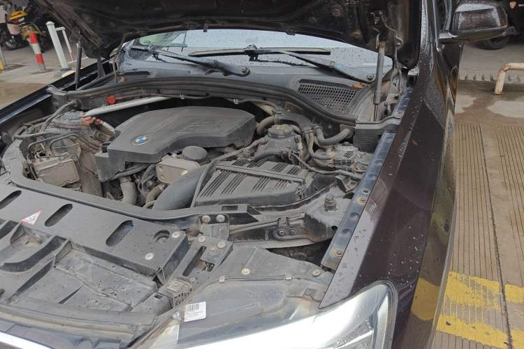 Used BMW X3 2014 xDrive20i X Design Package Engine Bay Left
