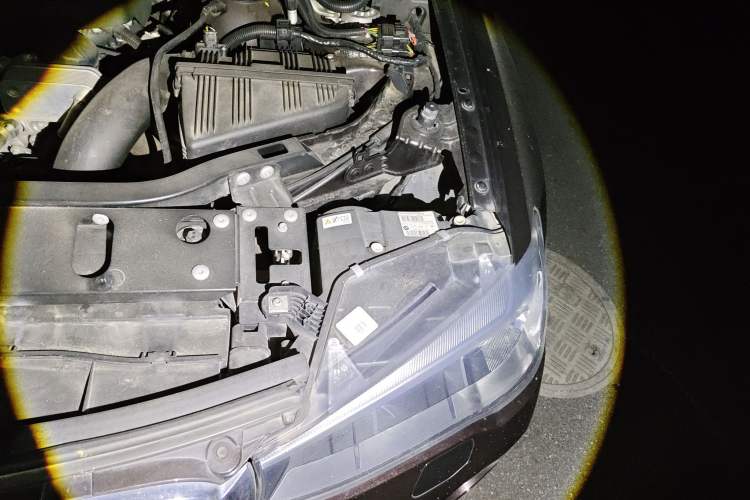 Used BMW X3 2014 xDrive28i X Design Package Engine Bay Left
