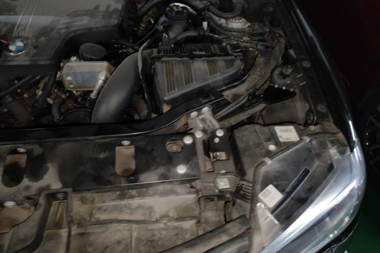 Used BMW X3 2014 xDrive20i X Design Package Engine Bay Left