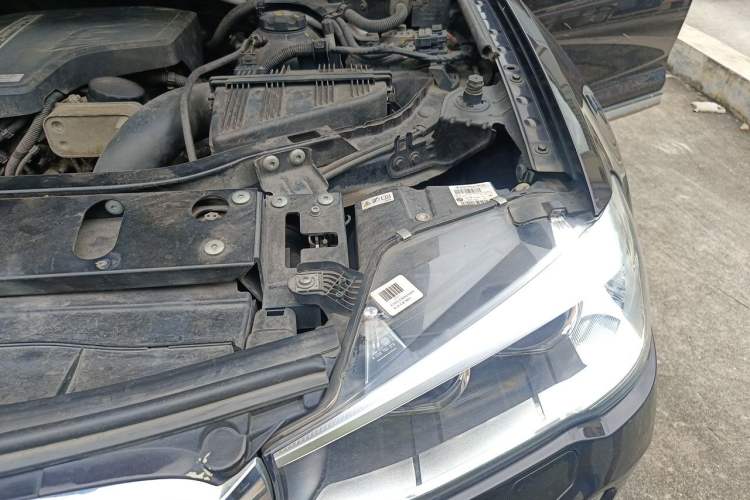 Used BMW X3 2014 xDrive28i Leading Model Engine Bay Left