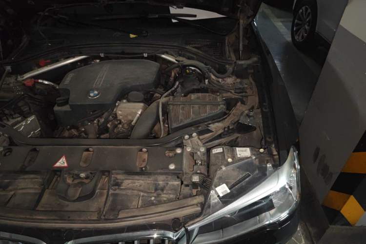 Used BMW X3 2014 xDrive20i X Design Package Engine Bay Left