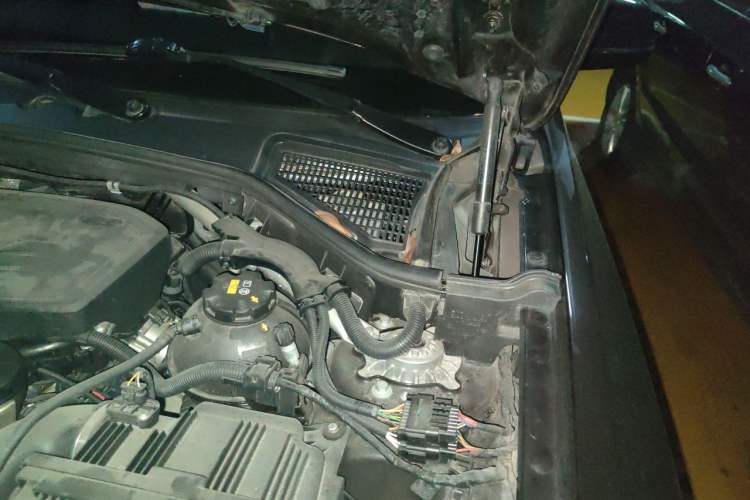 Used BMW X3 2014 xDrive20i X Design Package Engine Bay Left