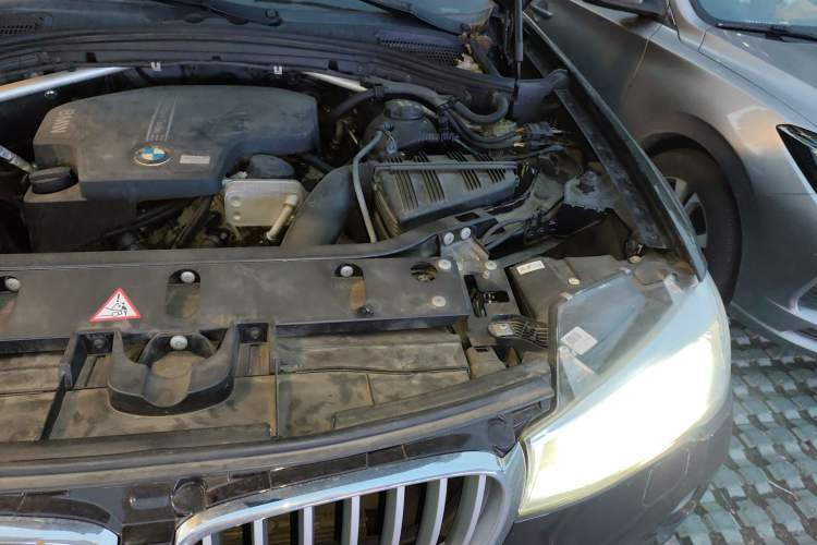 Used BMW X3 2014 xDrive20i X Design Package Engine Bay Left