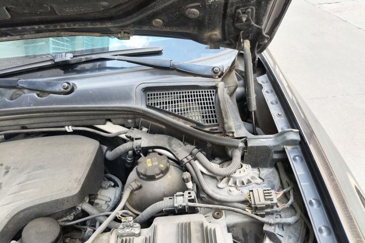 Used BMW X3 2014 xDrive20i X Design Package Engine Bay Left