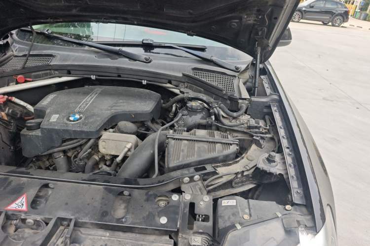 Used BMW X3 2014 xDrive20i X Design Package Engine Bay Left