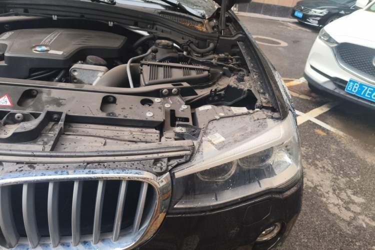 Used BMW X3 2014 xDrive20i Leading Model Engine Bay Left