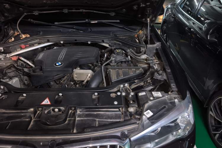 Used BMW X3 2014 xDrive20i X Design Package Engine Bay Left