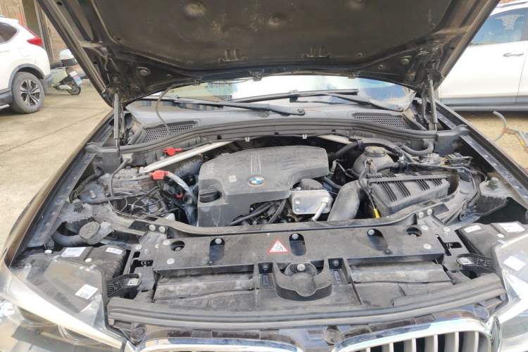 Used BMW X3 2014 xDrive20i X Design Package Engine Bay