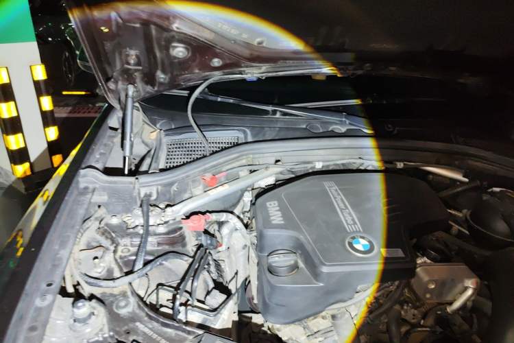 Used BMW X3 2014 xDrive28i X Design Package Engine Bay Right