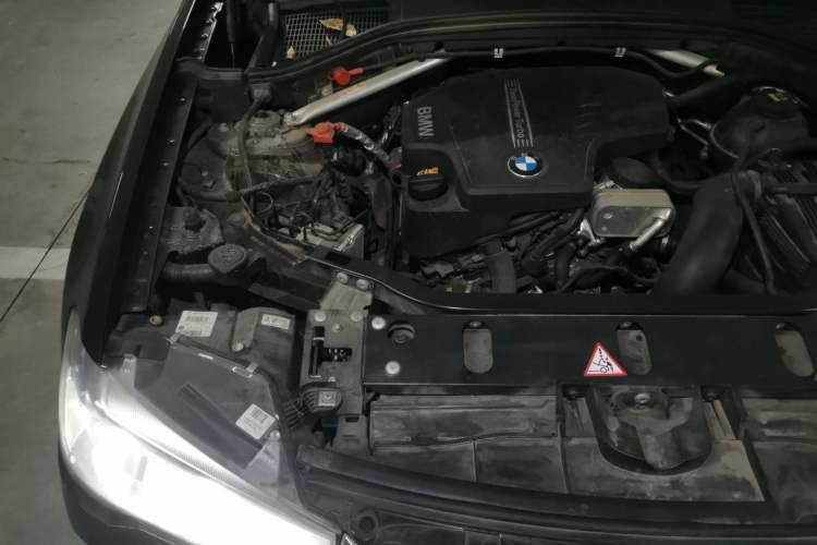 Used BMW X3 2014 xDrive20i Leading Model Engine Bay Right