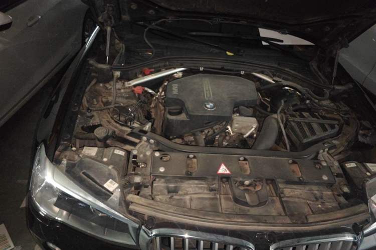 Used BMW X3 2014 xDrive20i X Design Package Engine Bay Right