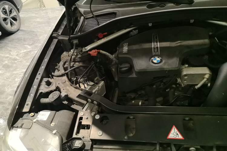 Used BMW X3 2014 xDrive20i X Design Package Engine Bay Right