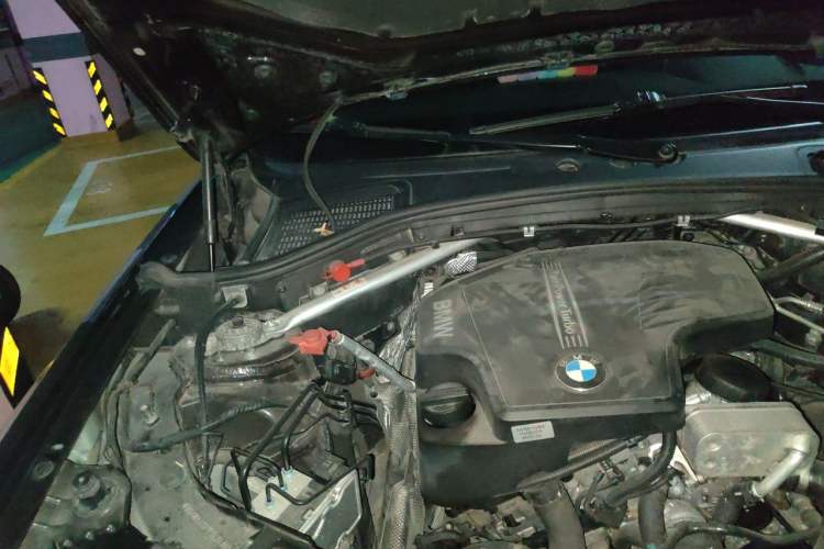 Used BMW X3 2014 xDrive20i X Design Package Engine Bay Right