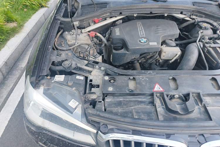 Used BMW X3 2014 xDrive20i X Design Package Engine Bay Right