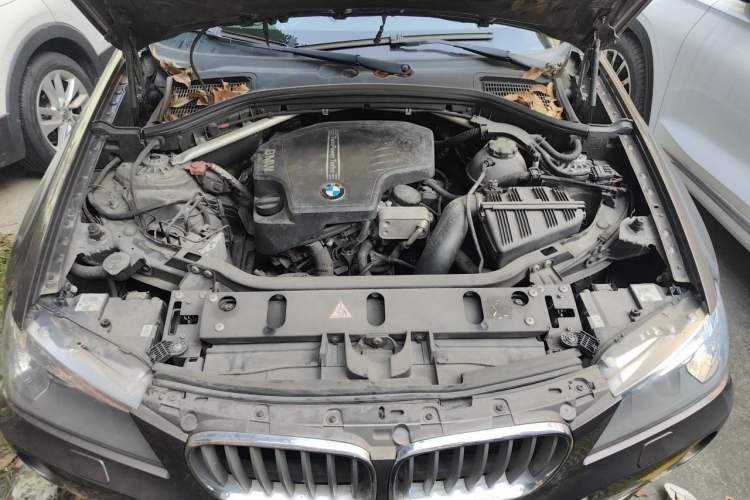 Used BMW X3 2014 xDrive28i Leading Model Engine Bay