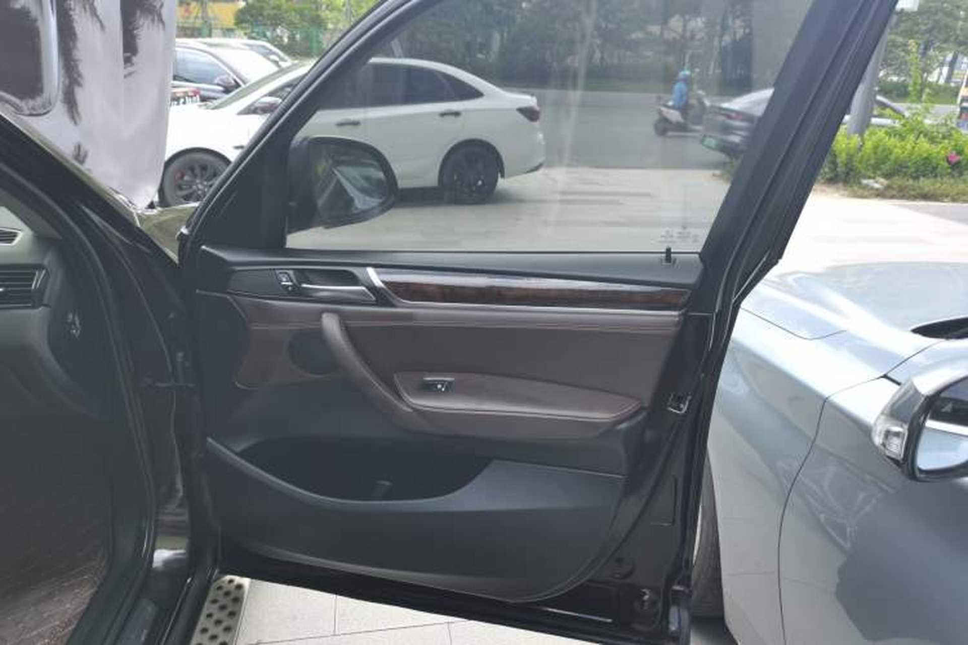 Used BMW X3 2014 xDrive20i X Design Package Interior 2