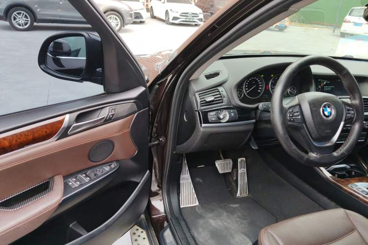 Used BMW X3 2014 xDrive20i X Design Package Interior 2