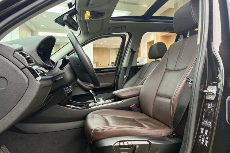Used BMW X3 2014 xDrive20i X Design Package Interior 3