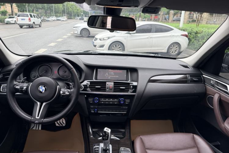 Used BMW X3 2014 xDrive28i X Design Package Interior 3