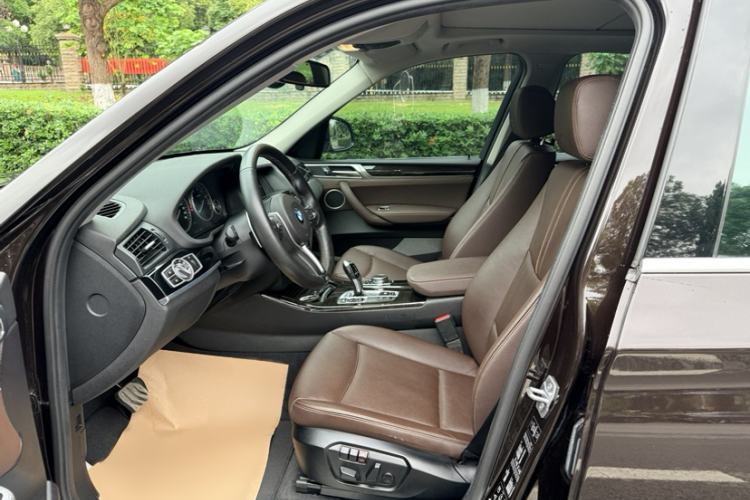 Used BMW X3 2014 xDrive28i X Design Package Interior 4