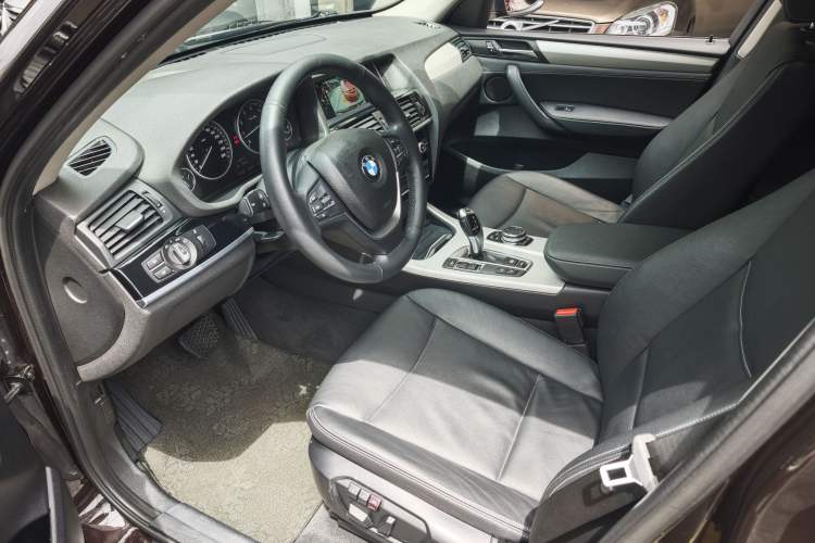Used BMW X3 2014 xDrive28i Leading Model Interior 4