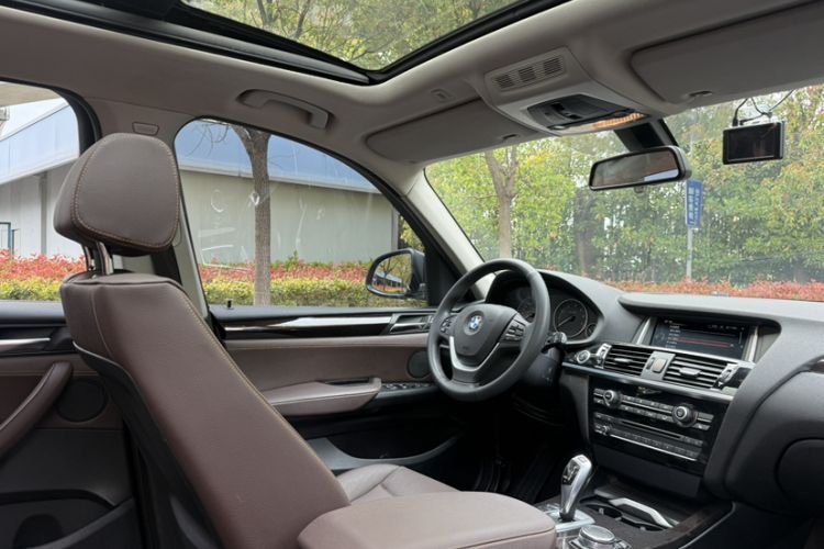 Used BMW X3 2014 xDrive20i X Design Package Interior 6