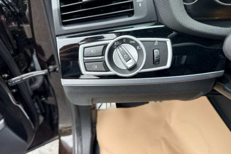 Used BMW X3 2014 xDrive28i X Design Package Interior 9