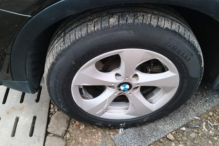 Used BMW X3 2014 xDrive20i Leading Model Left Front Wheel Hub