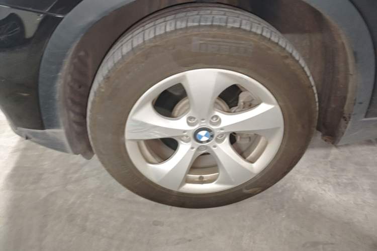 Used BMW X3 2014 xDrive20i Leading Model Left Front Wheel Hub