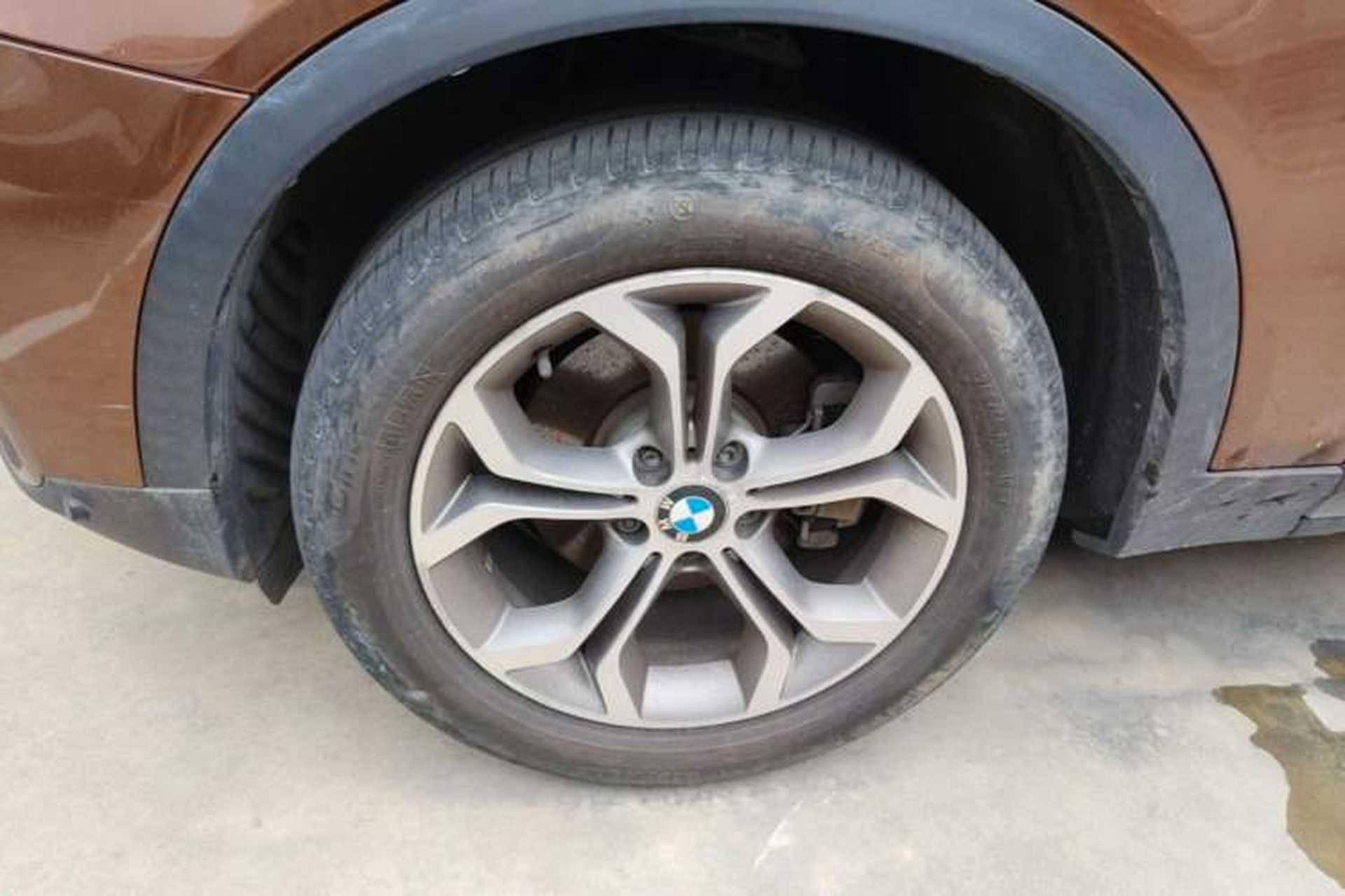 Used BMW X3 2014 xDrive20i X Design Package Left Front Wheel Hub