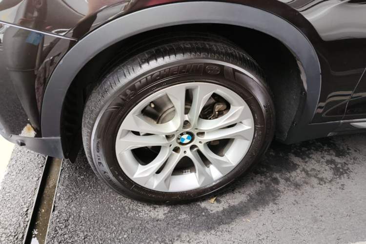 Used BMW X3 2014 xDrive28i X Design Package Left Front Wheel Hub