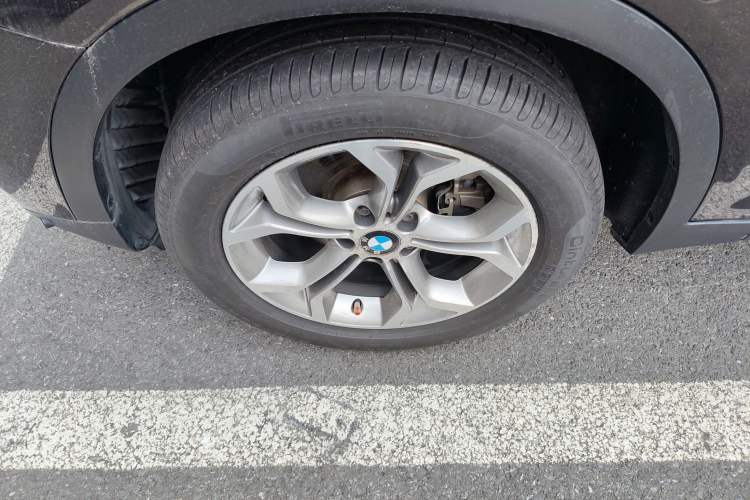 Used BMW X3 2014 xDrive20i X Design Package Left Front Wheel Hub