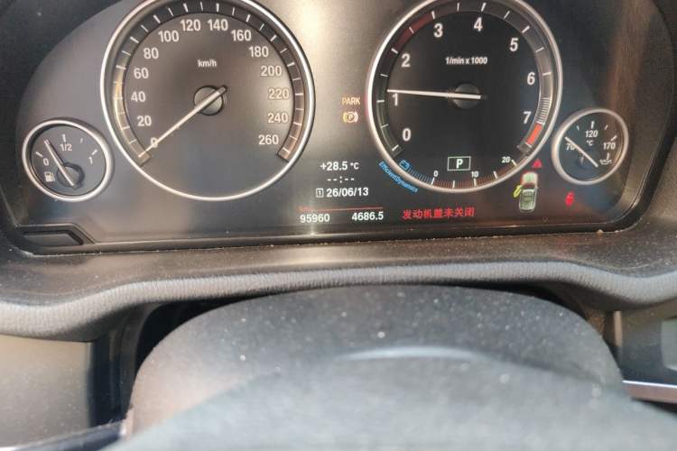 Used BMW X3 2014 xDrive28i Leading Model Odometer Close Up