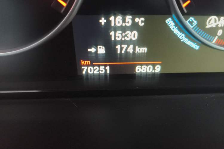 Used BMW X3 2014 xDrive20i Leading Model Odometer Close Up