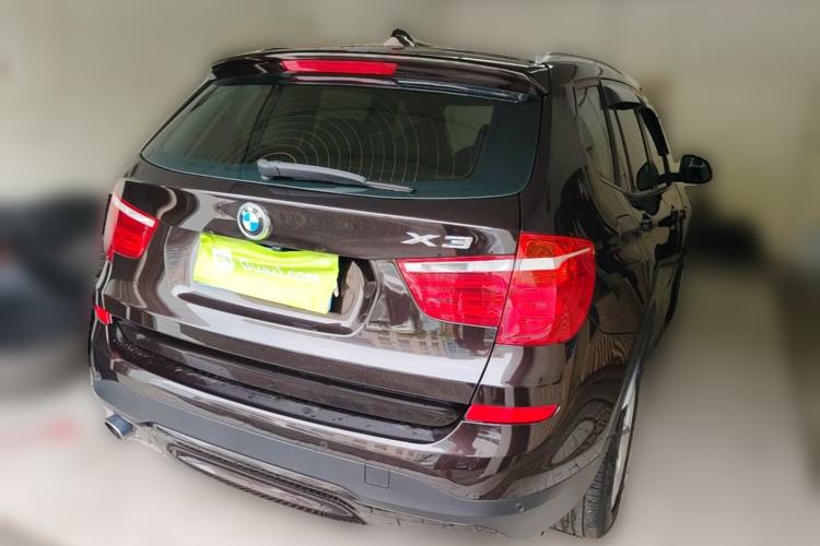 Used BMW X3 2014 xDrive20i Leading Model Rear Right 45 Deg
