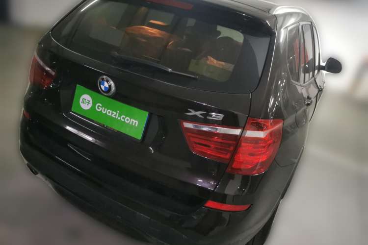 Used BMW X3 2014 xDrive20i Leading Model Rear Right 45 Deg
