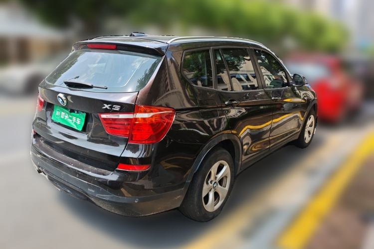 Used BMW X3 2014 xDrive20i Leading Model Rear Right 45 Deg