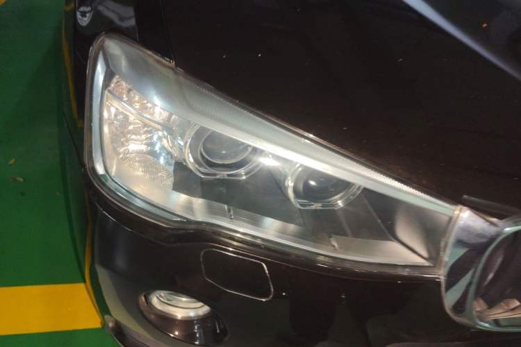 Used BMW X3 2014 xDrive20i Leading Model Right Front Headlight