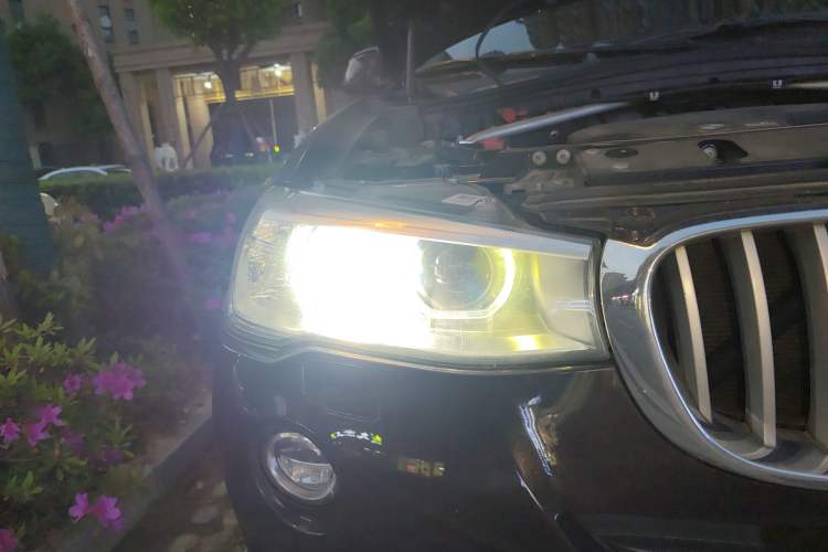 Used BMW X3 2014 xDrive20i X Design Package Right Front Headlight