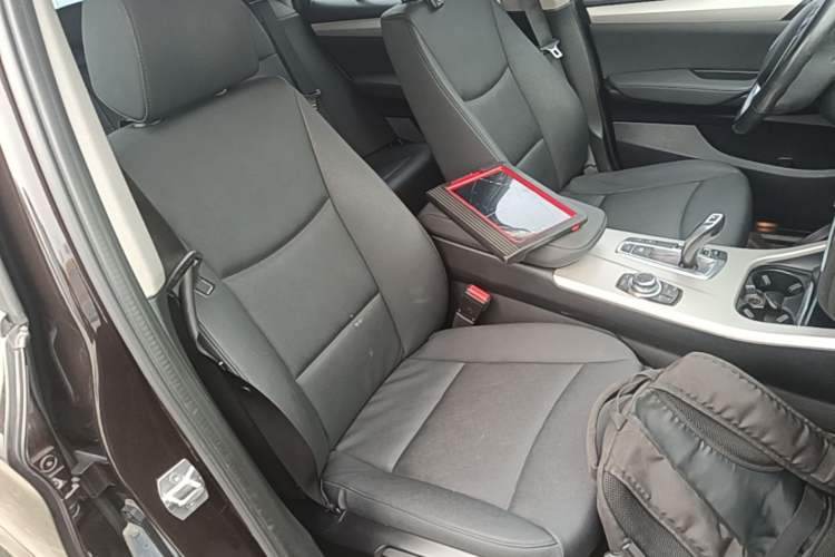 Used BMW X3 2014 xDrive20i Leading Model Right Front Seat