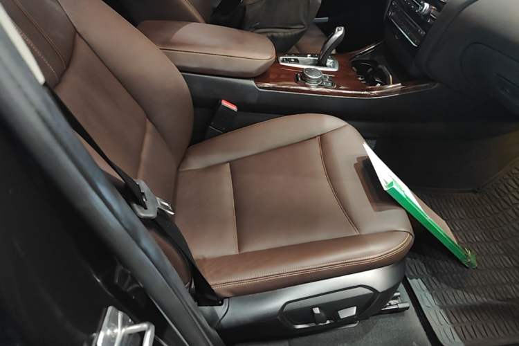 Used BMW X3 2014 xDrive20i X Design Package Right Front Seat