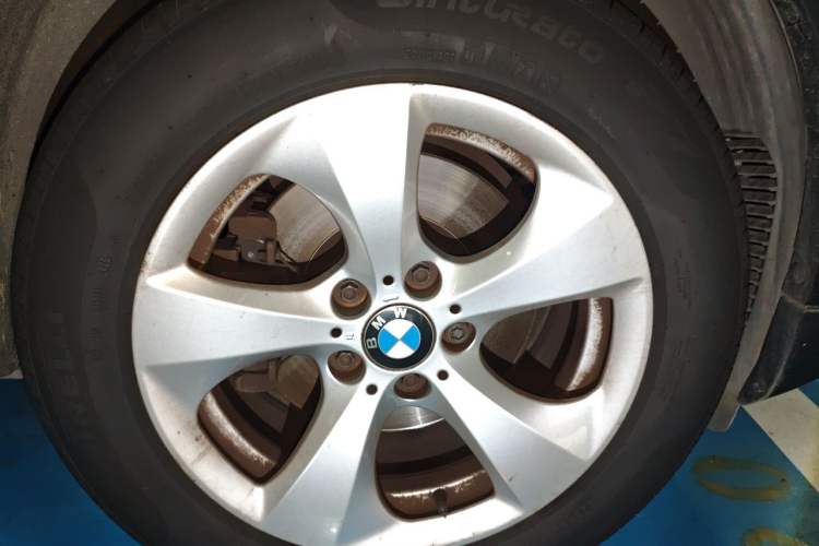 Used BMW X3 2014 xDrive20i Leading Model Right Front Wheel Hub