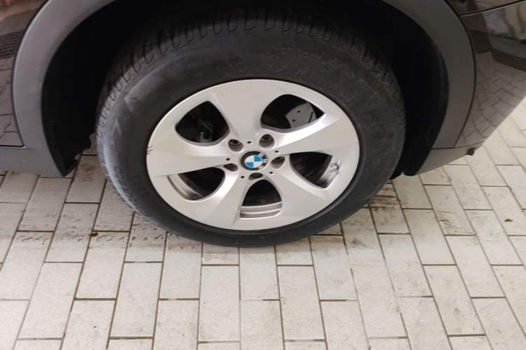 Used BMW X3 2014 xDrive20i Leading Model Right Front Wheel Hub
