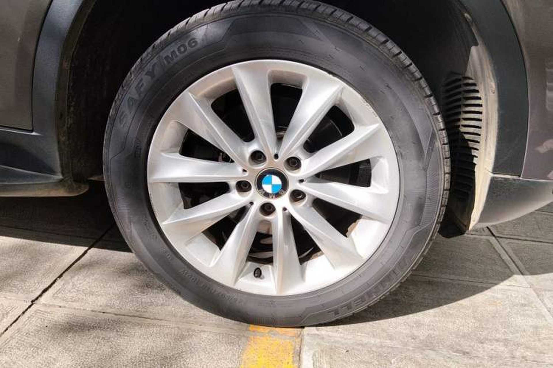 Used BMW X3 2014 xDrive20i X Design Package Right Front Wheel Hub
