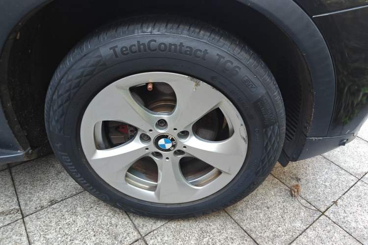 Used BMW X3 2014 xDrive20i Leading Model Right Front Wheel Hub