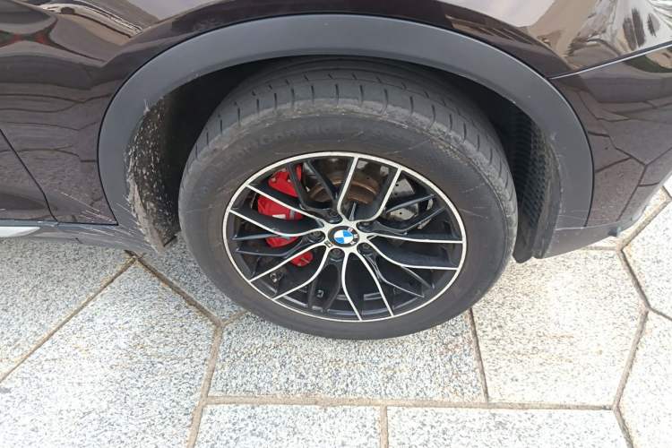 Used BMW X3 2014 xDrive20i X Design Package Right Front Wheel Hub