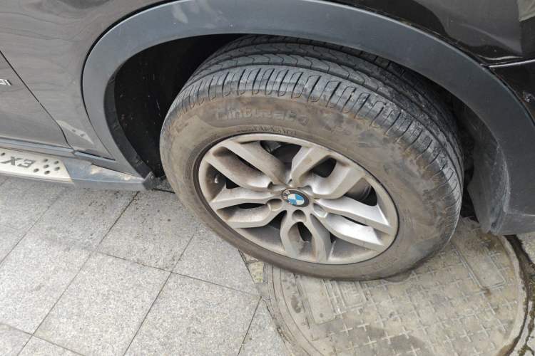 Used BMW X3 2014 xDrive20i Leading Model Right Front Wheel Hub