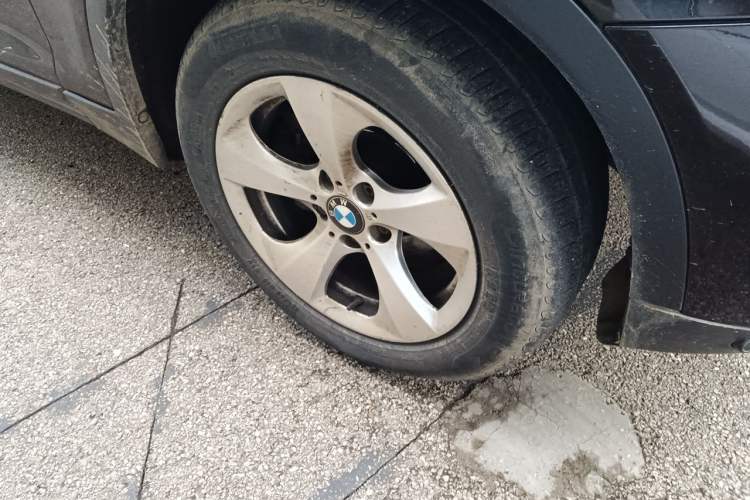 Used BMW X3 2014 xDrive20i Leading Model Right Front Wheel Hub